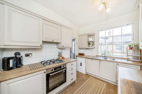 2 bedroom flat for sale, Freedom Street, London SW11