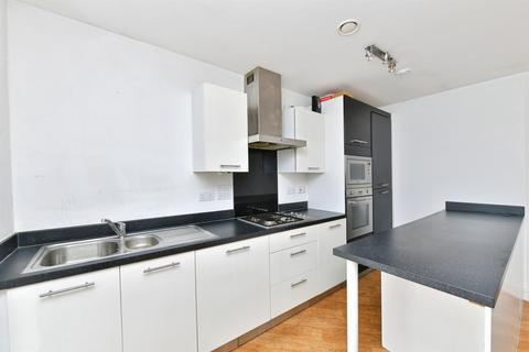 2 bedroom flat for sale, Wall Street, Plymouth