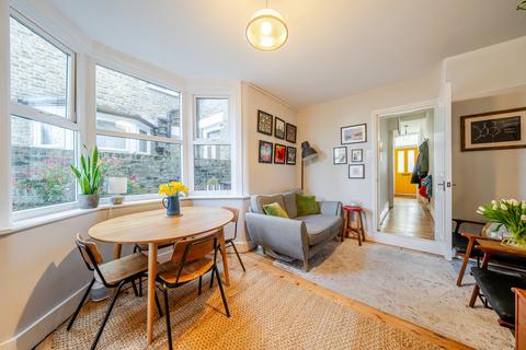 2 bedroom apartment for sale, Ivydale Road, London
