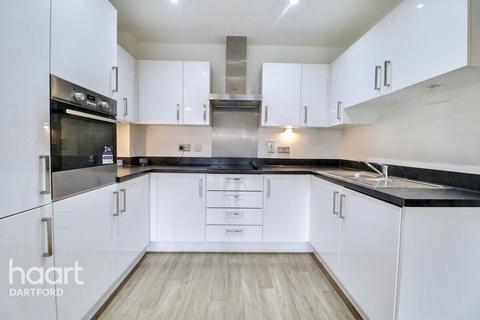 2 bedroom apartment for sale, James Smith Court, Dartford