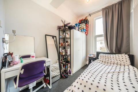 undefined, Avondale Road, South Croydon