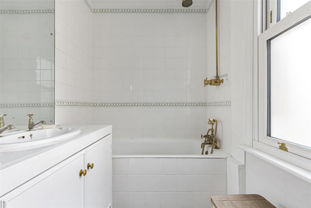 James ander thornton road 10 .jpg