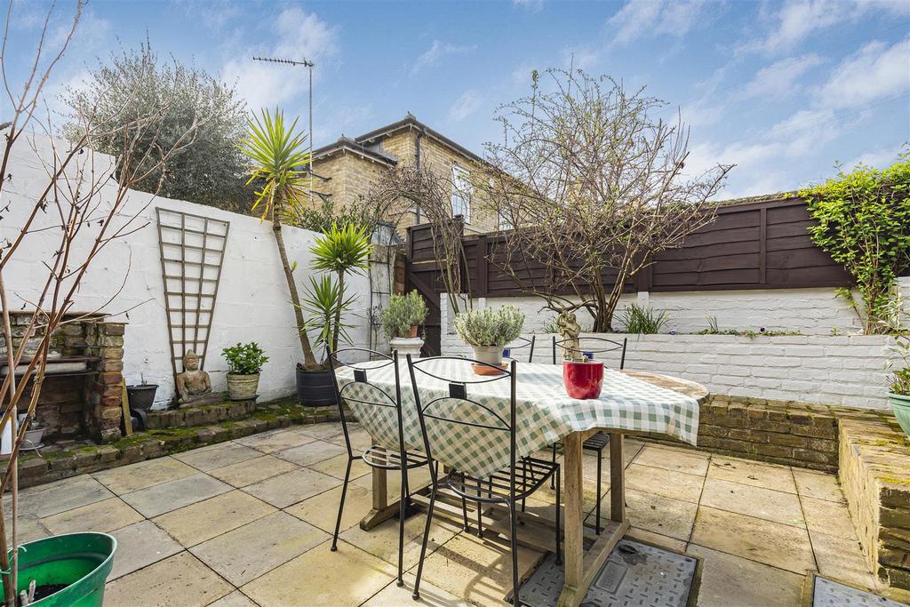 James anderso thornton road 17 .jpg