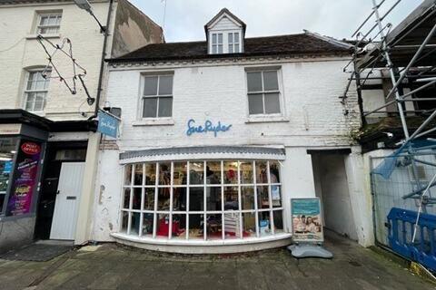 Retail property (high street) to rent, 32 High St Alcester B49 5AB