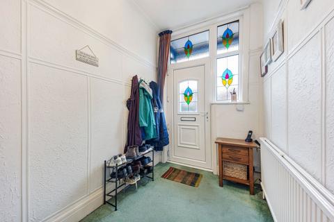 4 bedroom semi-detached house for sale, 661 Crompton Way, Bolton, BL1 8TL