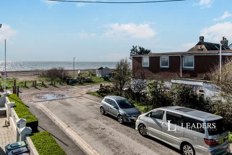 2 bedroom flat to rent, Collier Road, Pevensey Bay, Pevensey, BN24