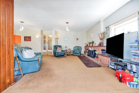 undefined, Priory Close, Royston SG8