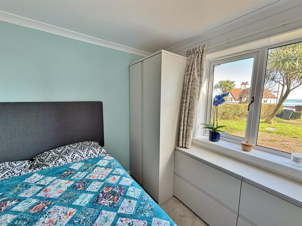 Ground floor double bedroom
