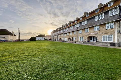 undefined, West Bay