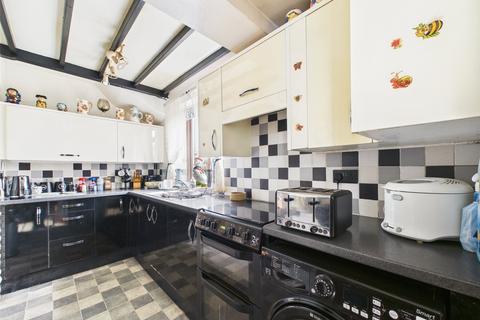 undefined, Cheltenham Road East, Gloucester, Gloucestershire, GL3