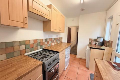 2 bedroom terraced house to rent, Burder Street, LOUGHBOROUGH