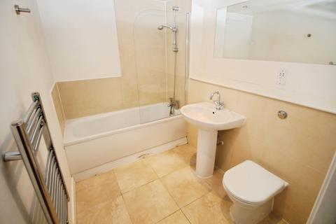 2 bedroom apartment to rent, Birkhouse Lane, Huddersfield HD4