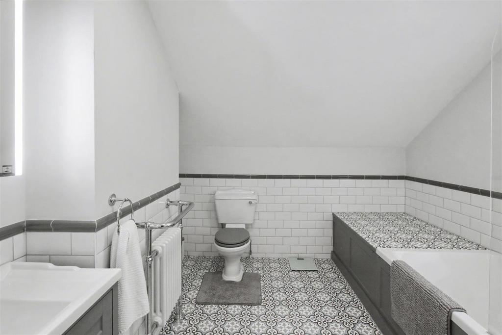 Bath 1.JPG