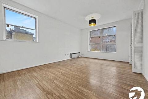 2 bedroom flat to rent, Marlowe Gardens, London, SE9