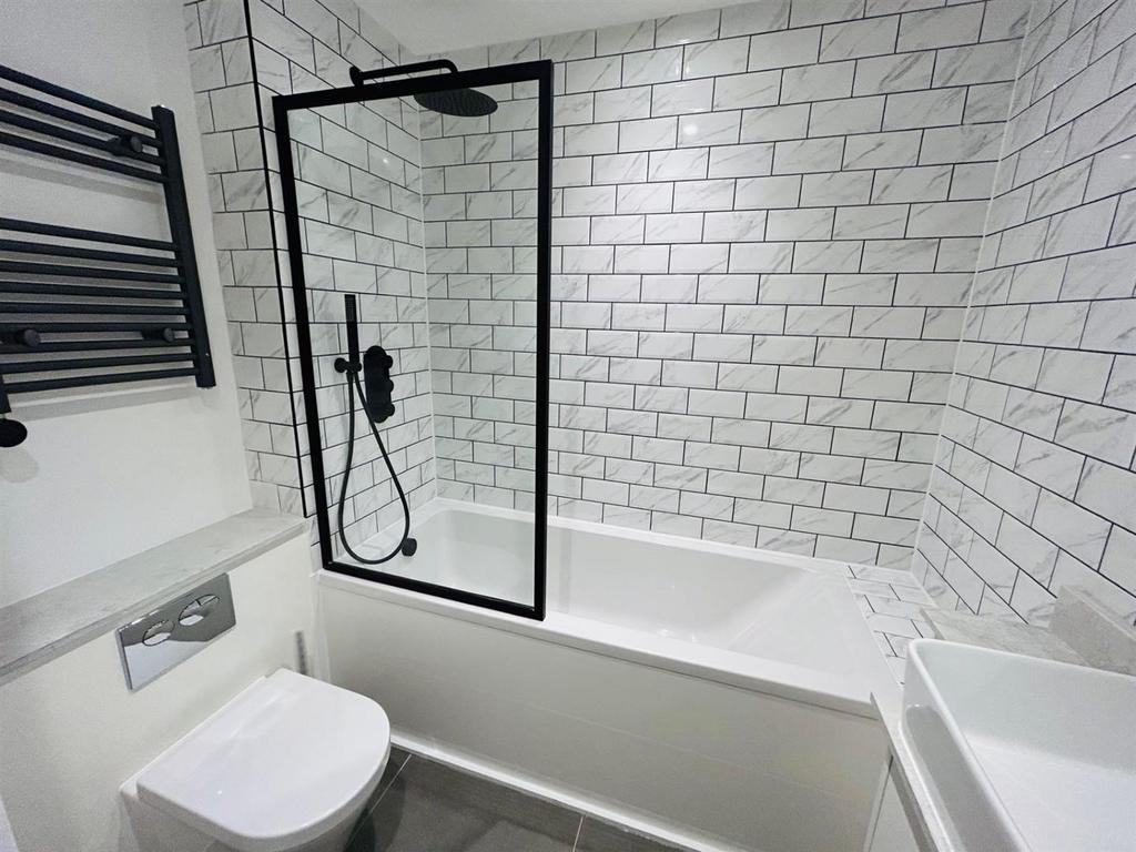 IURCUvbo TEWEGa wp5168 Q