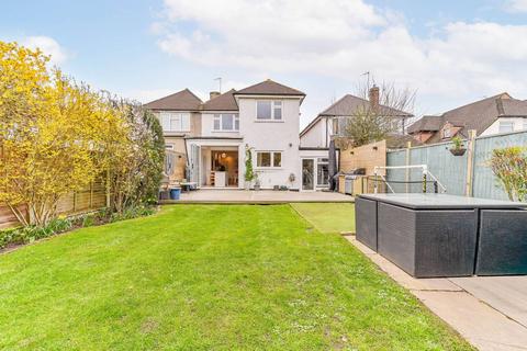 4 bedroom semi-detached house for sale, Van Dyck Avenue, New Malden, KT3