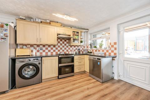 3 bedroom terraced house for sale, Reddall Close, Bedford