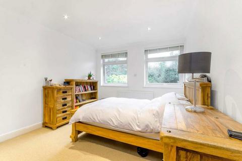 undefined, Savona Close, London SW19