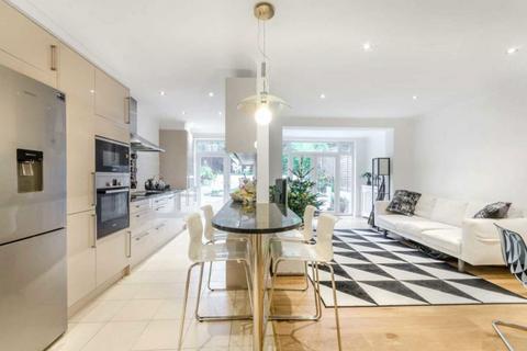 undefined, Savona Close, London SW19