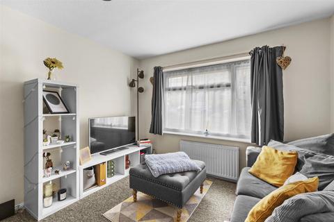 2 bedroom semi-detached house for sale - Deeds Grove, High Wycombe HP12