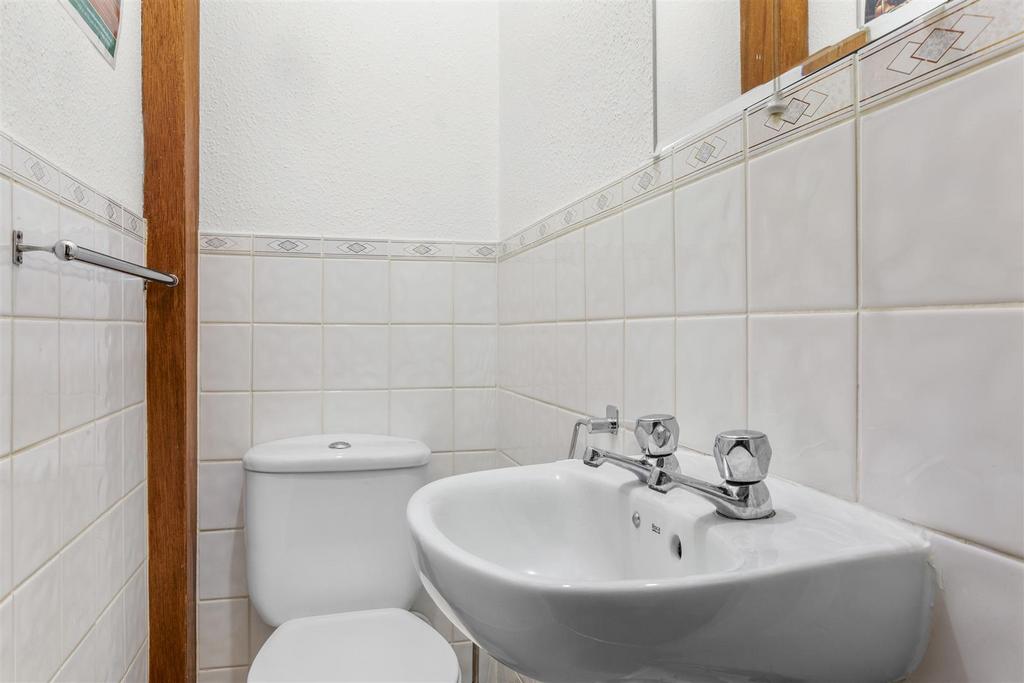 51a WC.jpg