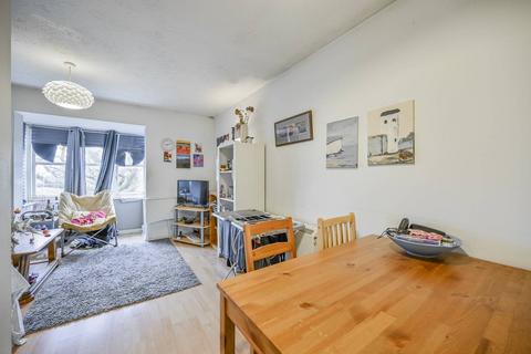 1 bedroom flat for sale, St Pauls Rise, Palmers Green, London, N13