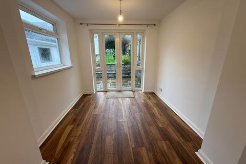 3 bedroom house to rent, Swansea SA2