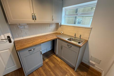 3 bedroom house to rent, Swansea SA2