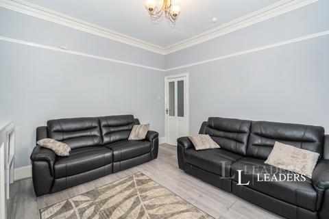 2 bedroom terraced house to rent, Westfield Terrace, BD2