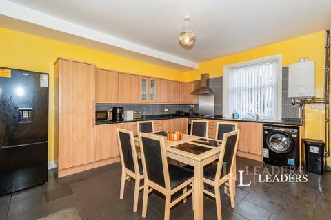 2 bedroom terraced house to rent, Westfield Terrace, BD2