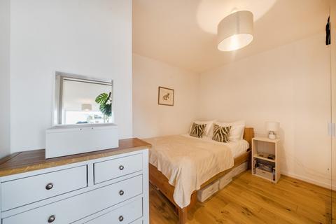 1 bedroom flat for sale, Mapleton Road, Southfields, SW18