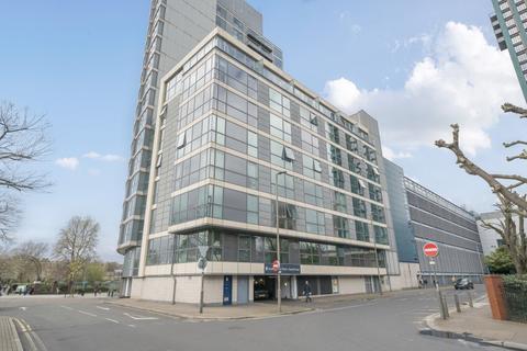 1 bedroom flat for sale, Mapleton Road, Southfields, SW18