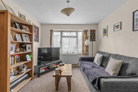 undefined, Deeds Grove, High Wycombe HP12