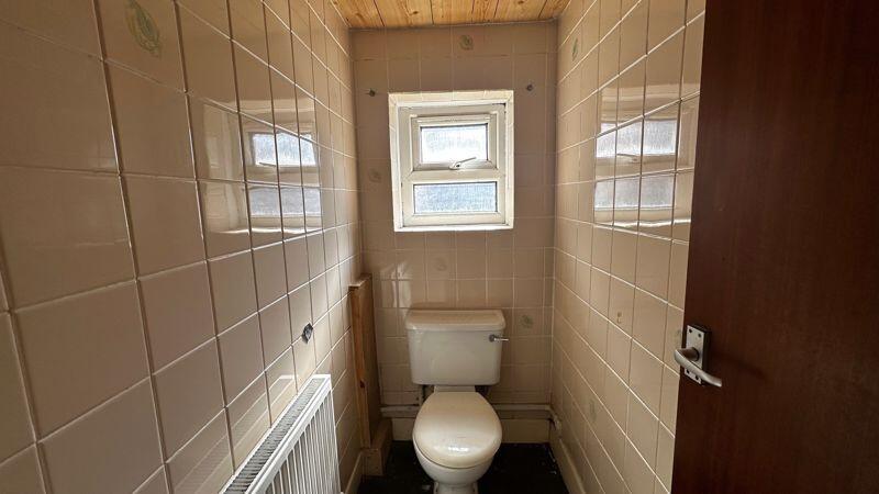 Bathroom.jpeg