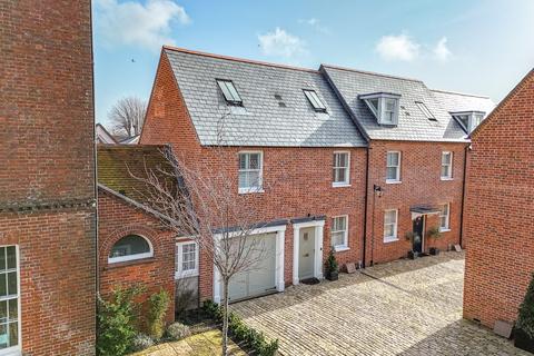 undefined, High Street, Lymington, SO41