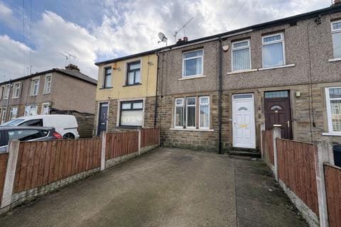 undefined, Carr Bottom Avenue, BRADFORD BD5