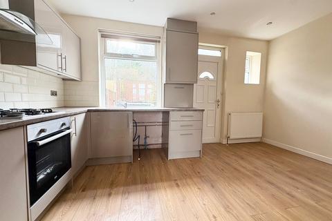 undefined, Carr Bottom Avenue, BRADFORD BD5