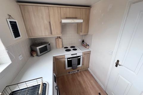 2 bedroom flat to rent, New Street, BEDWORTH