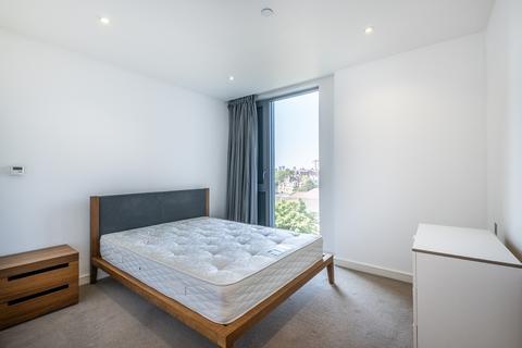 3 bedroom flat to rent, Camley Street London N1C