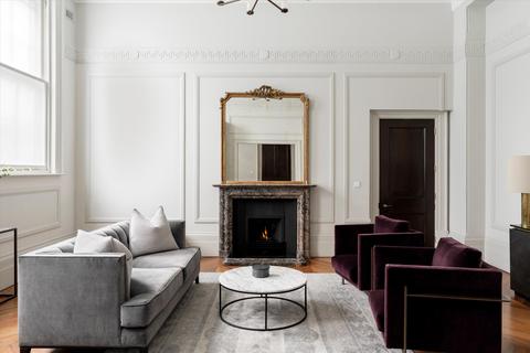 3 bedroom apartment for sale, Floral Street, Covent Garden, London WC2E