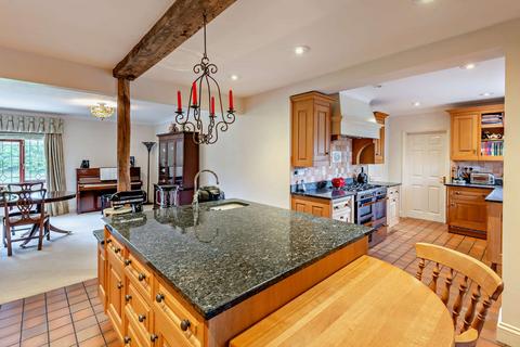 5 bedroom detached house for sale, Kelvedon Road, Little Braxted, Essex