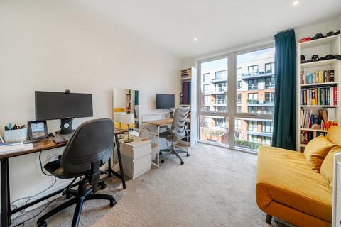 2 bedroom flat for sale, Gaumont Place, Streatham Hill, London, SW2