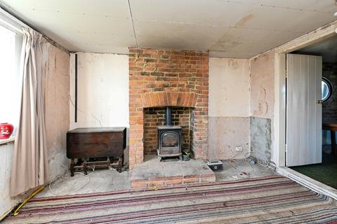 2 bedroom character property for sale, Hall Road, Clenchwarton, King's Lynn