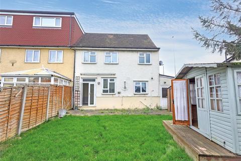 3 bedroom semi-detached house for sale, North Circular Road, NEASDEN