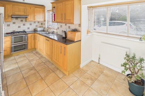 3 bedroom semi-detached house for sale, Gunton Road, Loddon