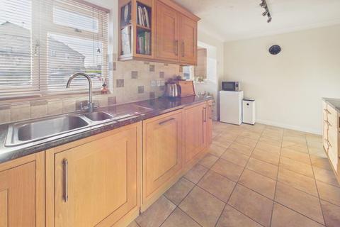 3 bedroom semi-detached house for sale, Gunton Road, Loddon