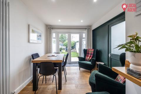 3 bedroom semi-detached house for sale, Tynedale Close, Dartford, DA2