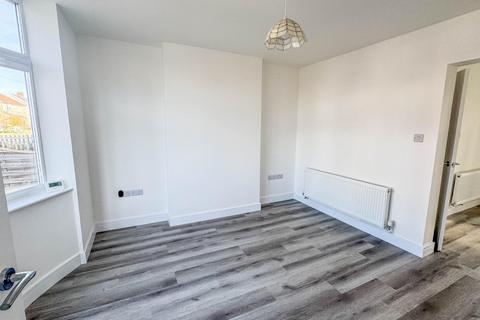 3 bedroom semi-detached house to rent, Merton Road, Histon, Cambridge
