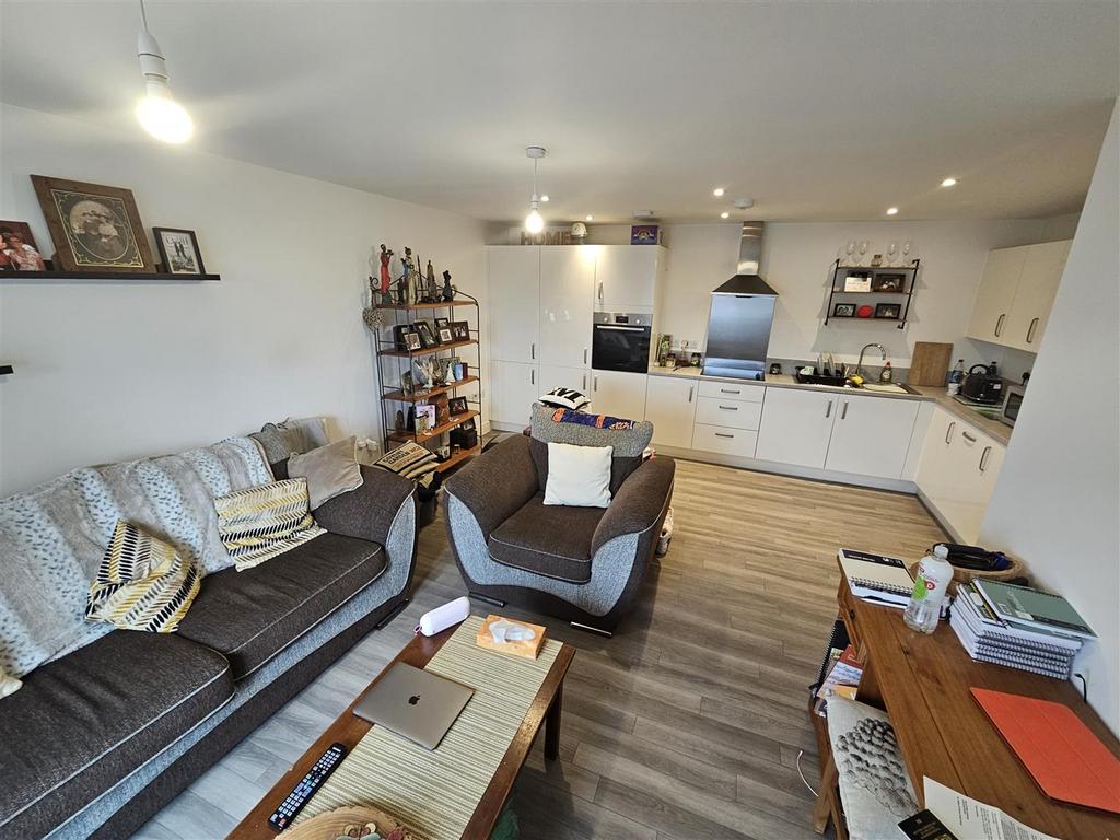 Lounge Kitchen