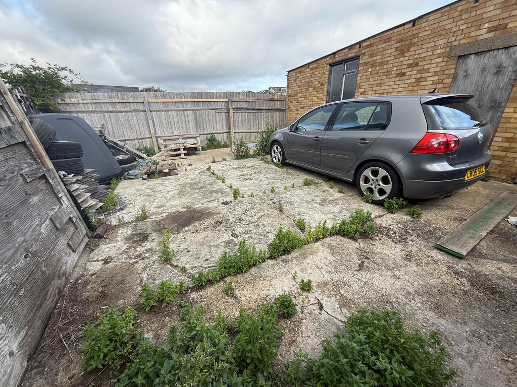 Parking 2 jpg